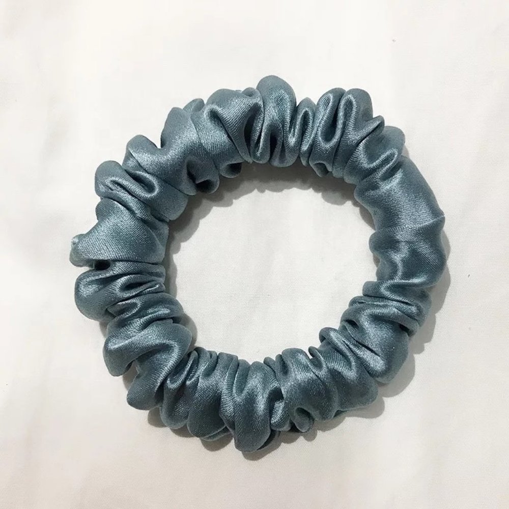 100% MULBERRY SILK SCRUNCHIES!